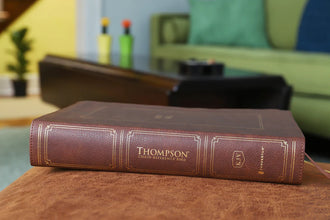 KJV Thompson Chain-Reference Thumb Indexed Bible, Brown