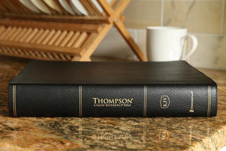 KJV Thompson Chain-Reference Thumb Indexed Bible, Black