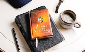 Jesus Calling, Padded Hardcover, with Scripture References: Enjoying Peace in His Presence (A 365-Day Devotional)