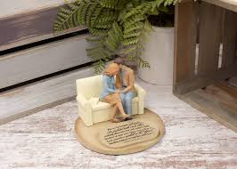 Devoted Sculpture Praying Couple United in the Spirit, 4.5